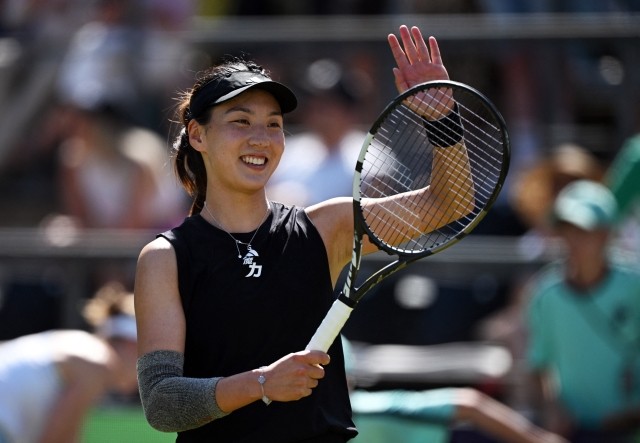 他个人的职 他个人的职