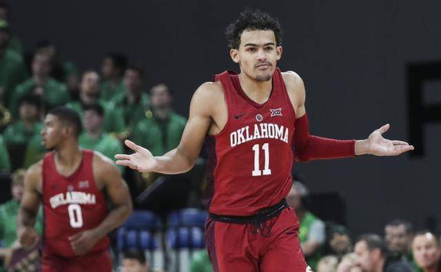 球场外的步 球场外的步